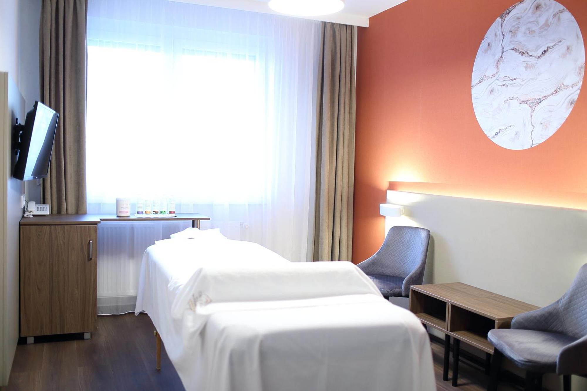 Hotel Crystal Hajdúszoboszló المظهر الخارجي الصورة